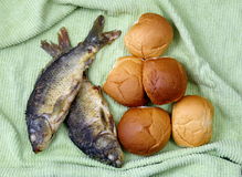 cinq pains et deux poissons